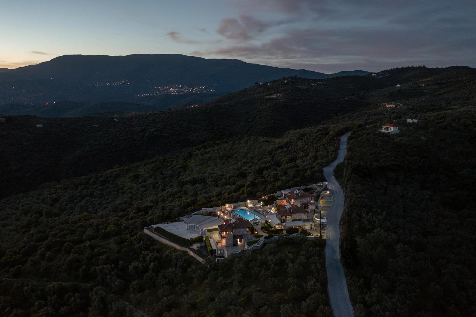 Karavia Lux Inn 아피소스 외부 사진