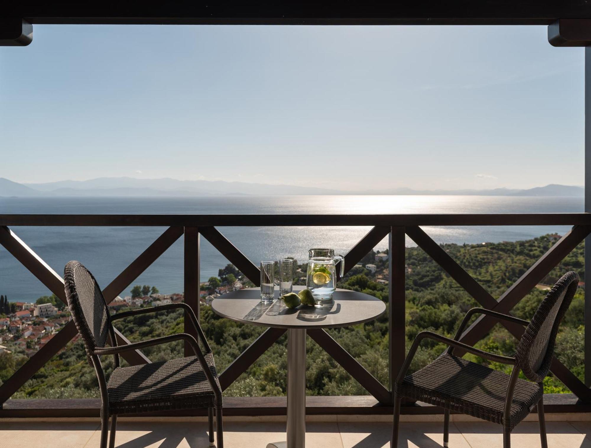 Karavia Lux Inn 아피소스 외부 사진