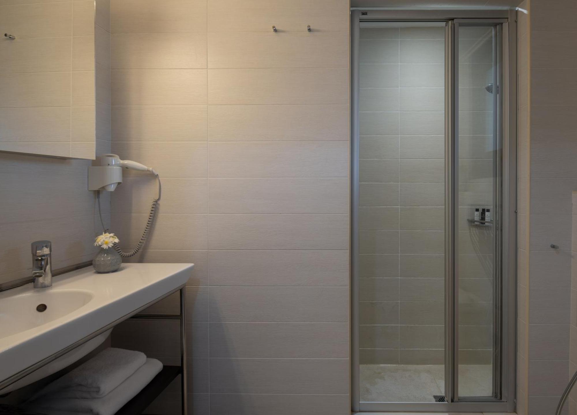Karavia Lux Inn 아피소스 외부 사진