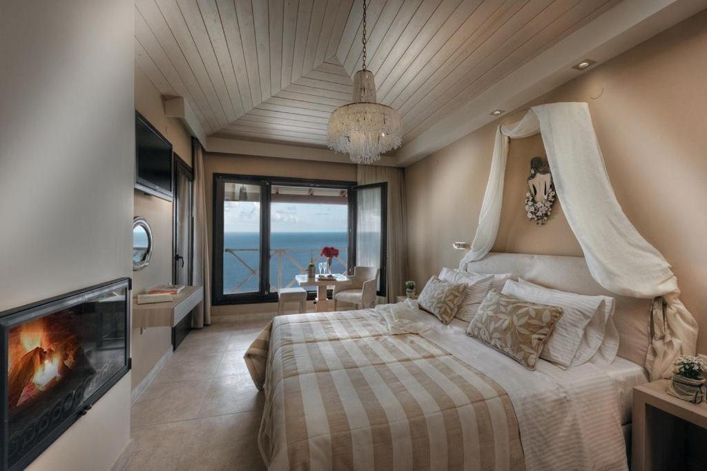 Karavia Lux Inn 아피소스 객실 사진