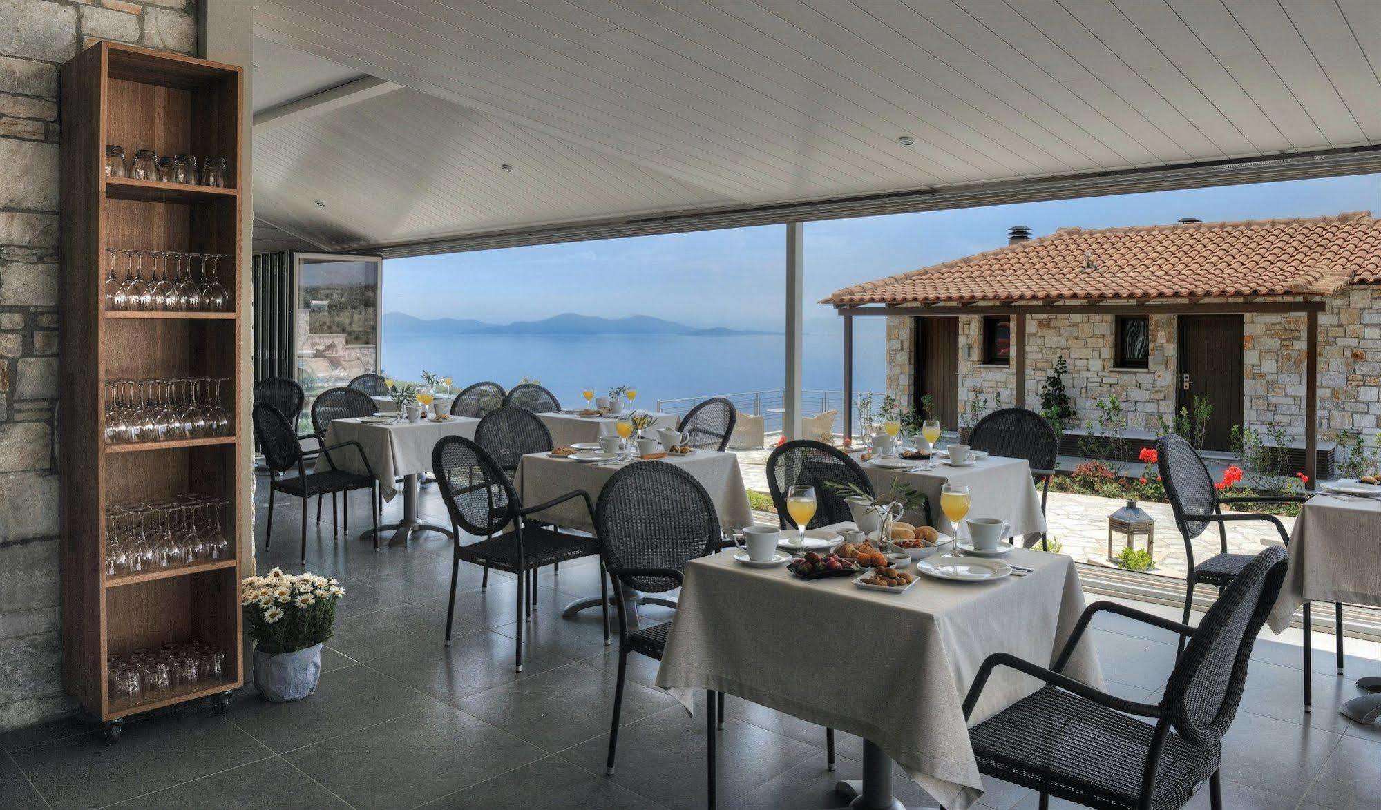 Karavia Lux Inn 아피소스 외부 사진